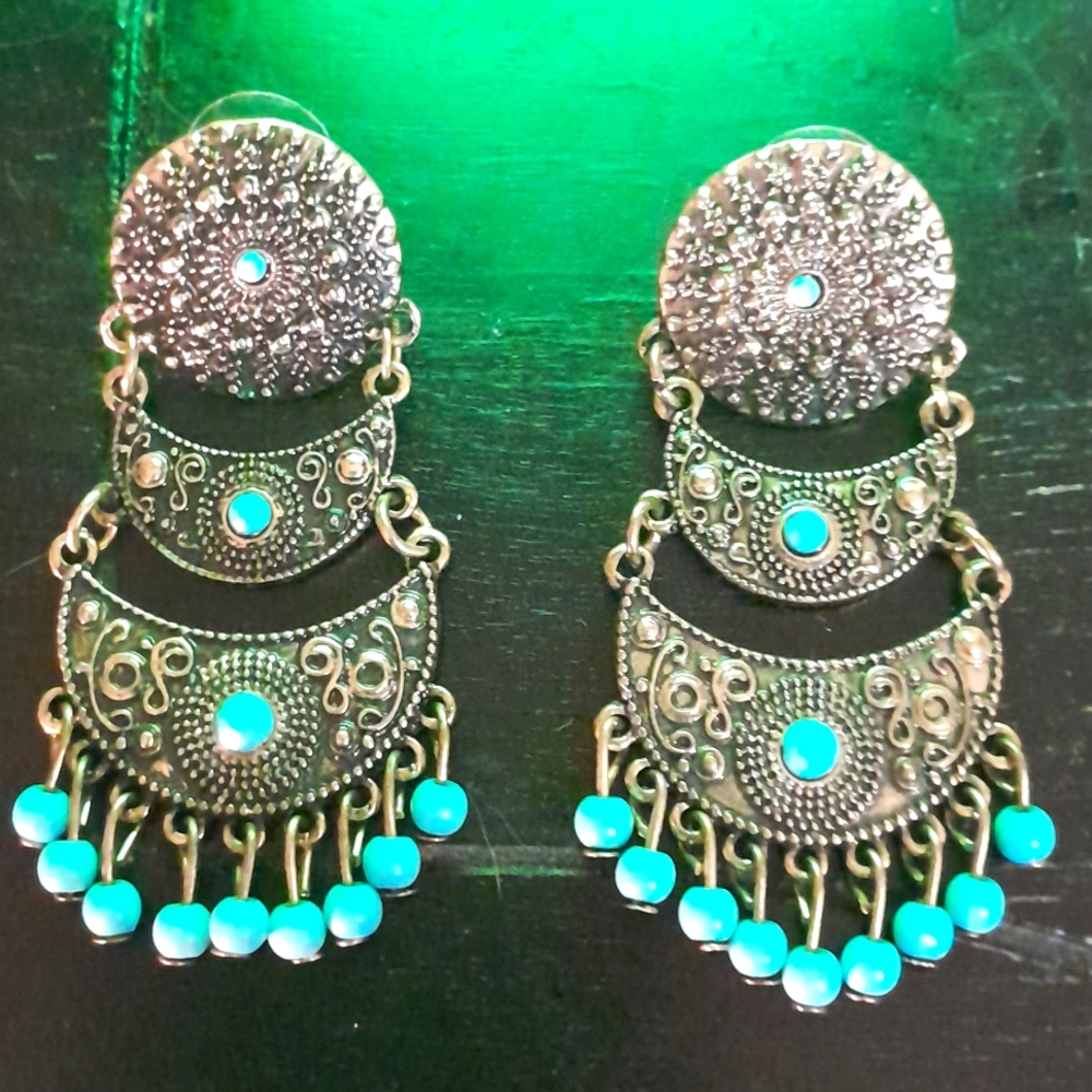 Post dangle earrings